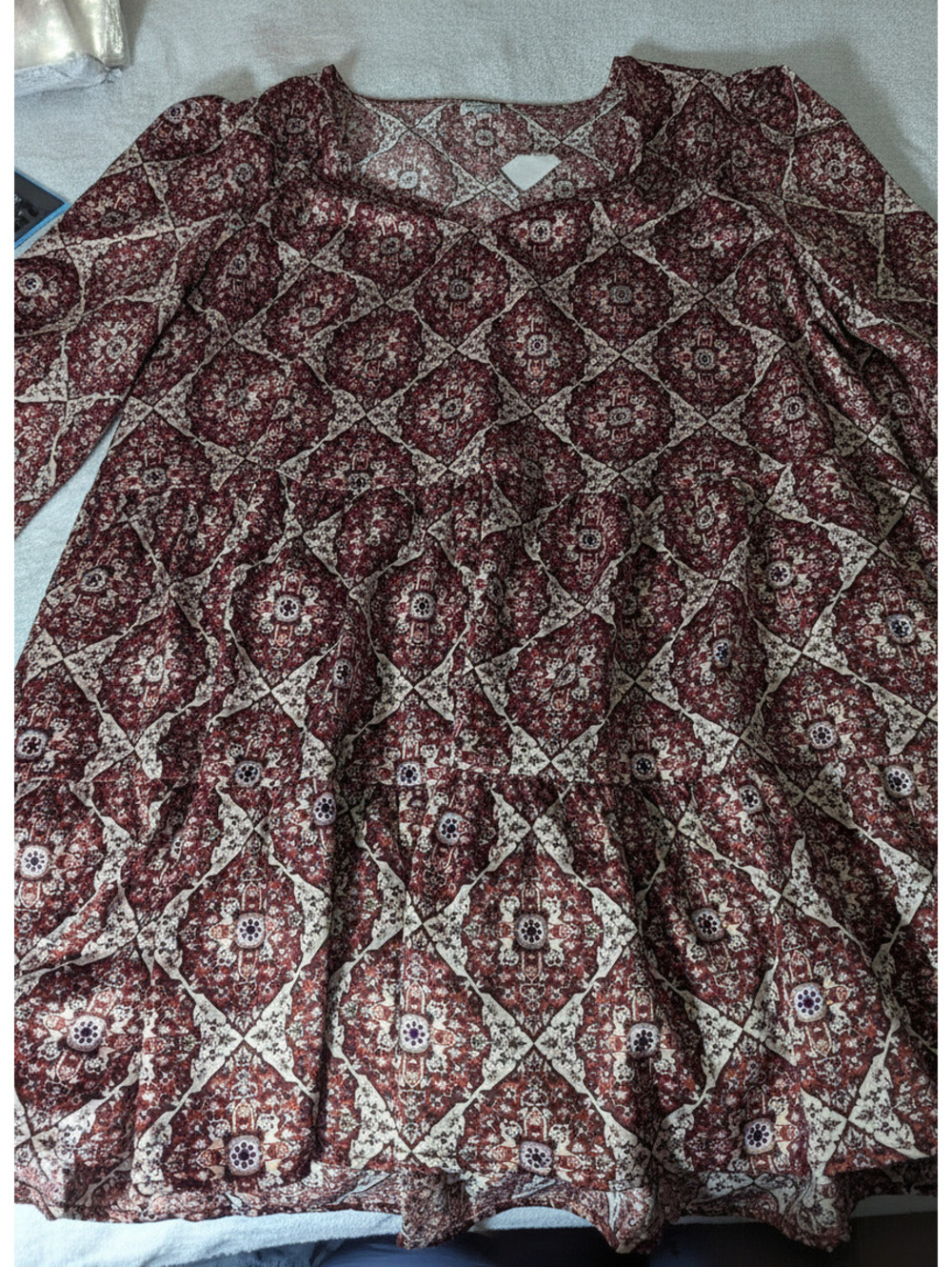 Universal Thread Women's Long Sleeve Blouse with Geometric Floral Print Size 3xL